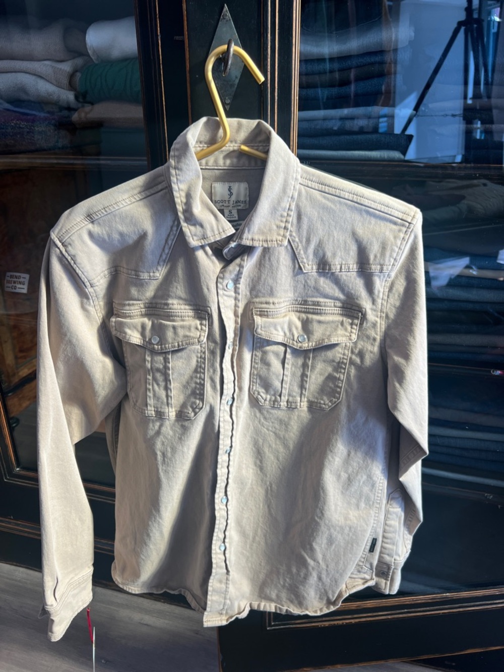 Scott & James Men’s Snap Button Down Shirt- Rugged Tan
